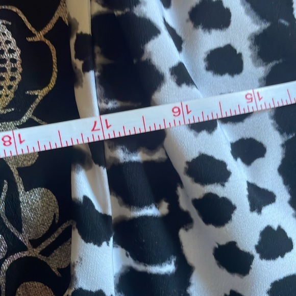 Ivanka Trump Tank Top black and white pattern. - Picture 5 of 10